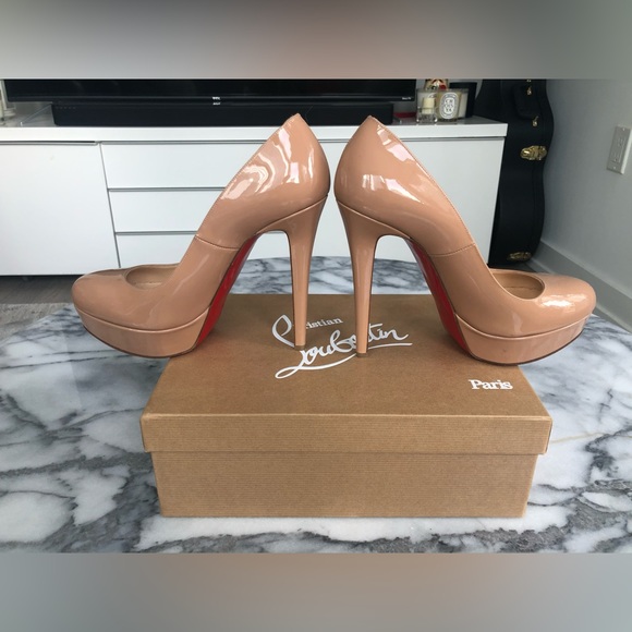 CHRISTIAN LOUBOUTIN BIANCA - NUDE PATENT - SIZE 39.5/9.5 - DISPLAY MODEL - MINT! - Picture 5 of 6